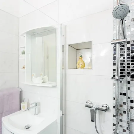 And Nona Stella 3* Split