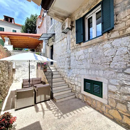 Affittacamere Apartment&room Nona Stella